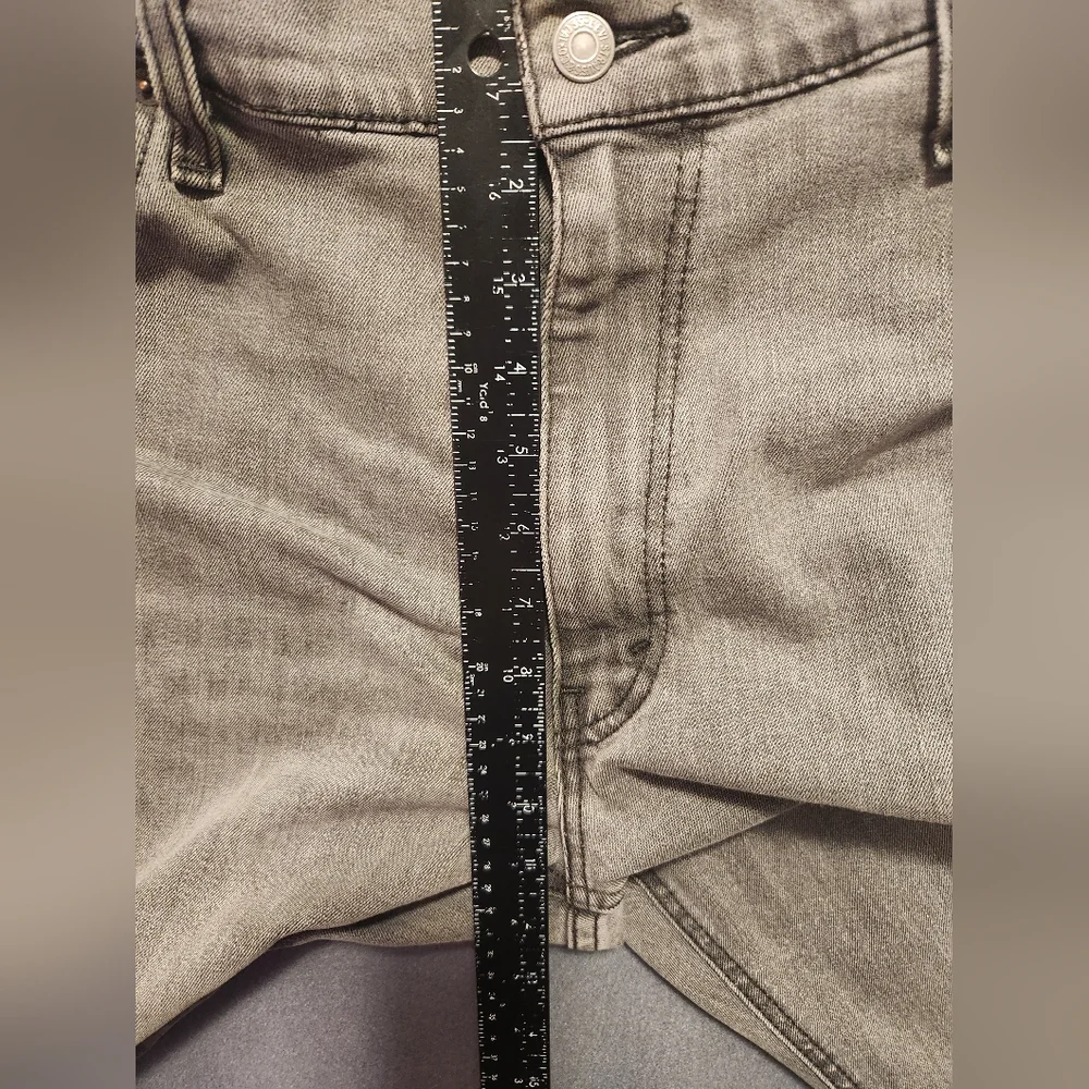 Levis Size 40x30 Gray